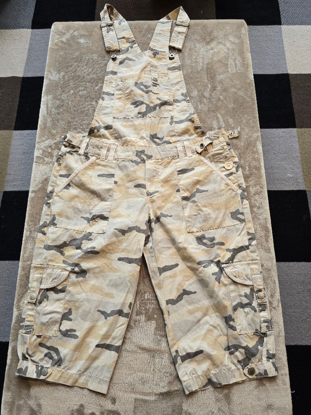 Vintage U.S. Polo Assn. Camo Cargo Overalls Shorts - Size 9/10 (CA 00222